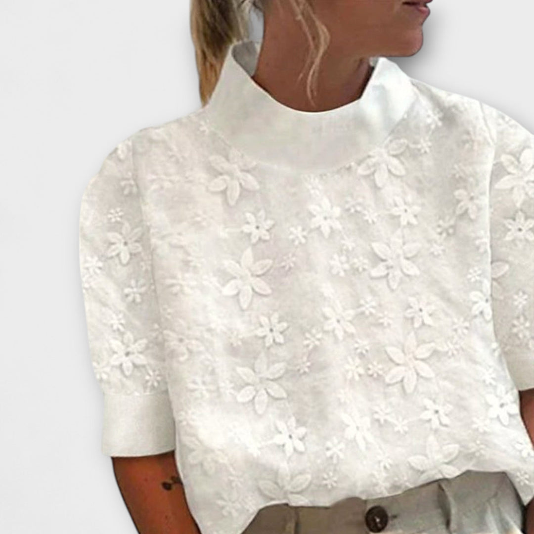 Blouse with embroidered simple collar