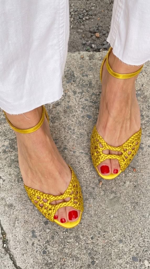 Isadora - Golden Woven Sandals