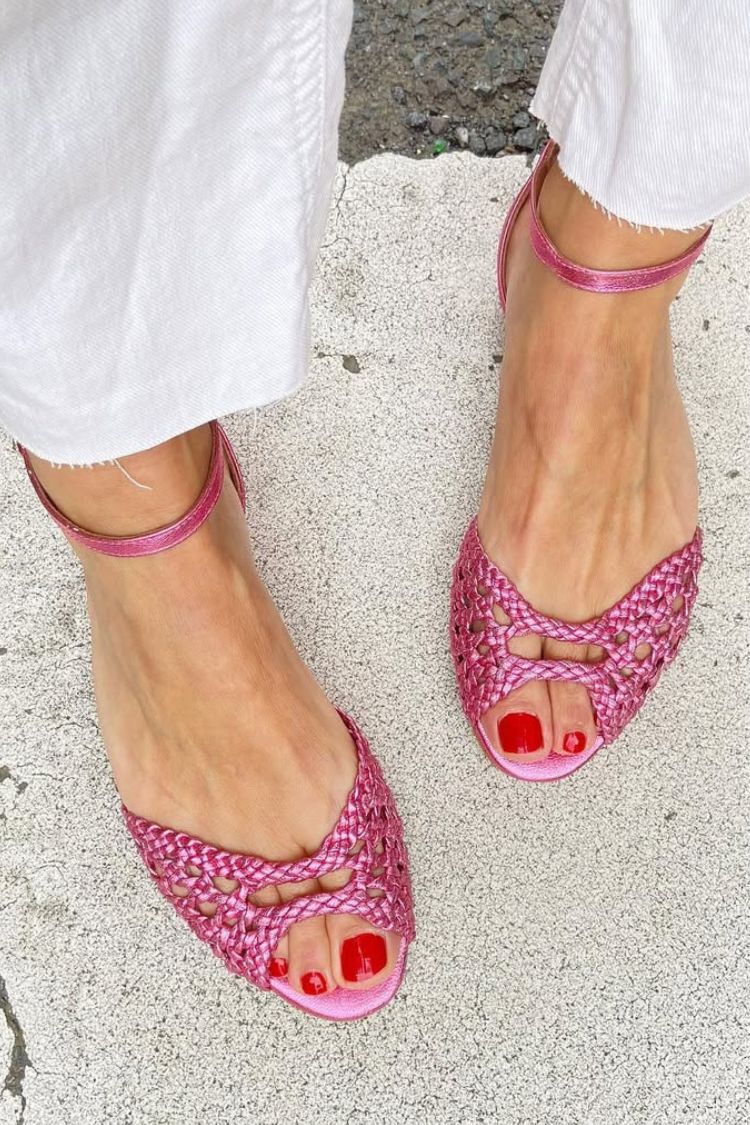 Isadora - Golden Woven Sandals