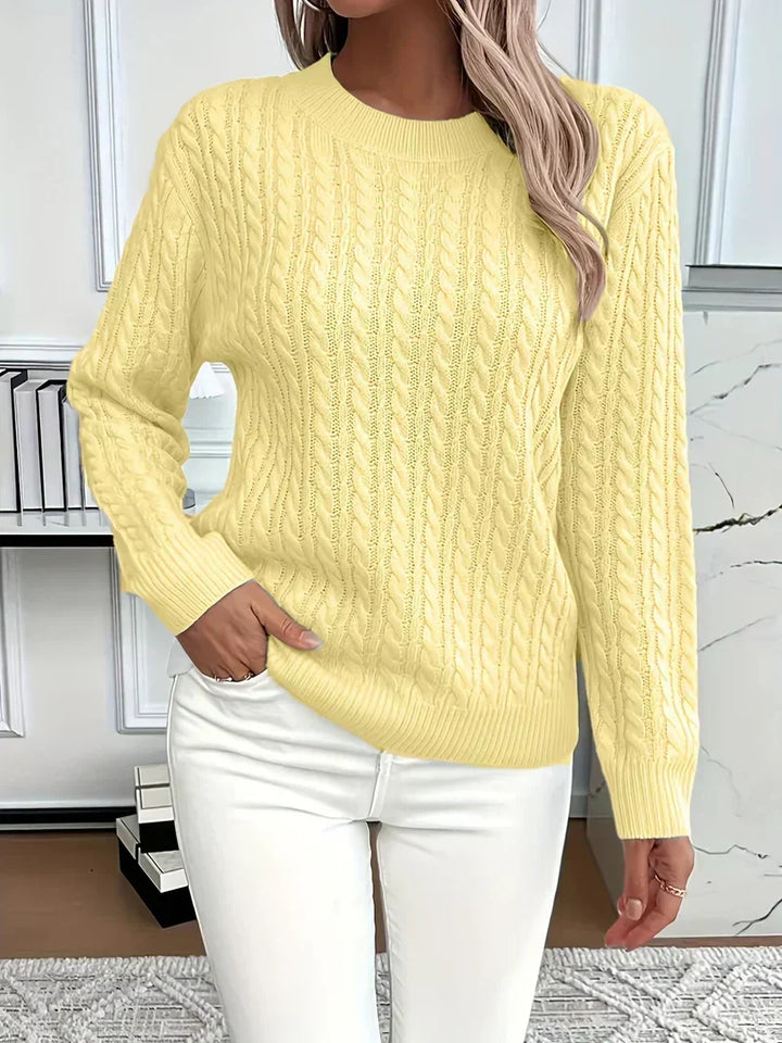 Quinisha – Sweater with Cable Knit Pattern