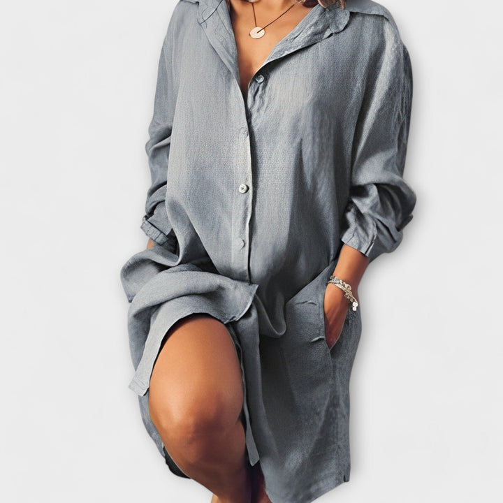Elegant striped shirt for everyday use