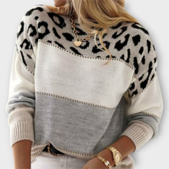 Cheyenne - Elegant Knit with Animal Print