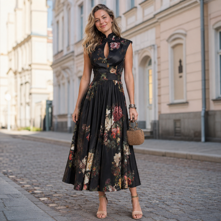 Elsa - Pleated Midi Dress with Floral Pattern