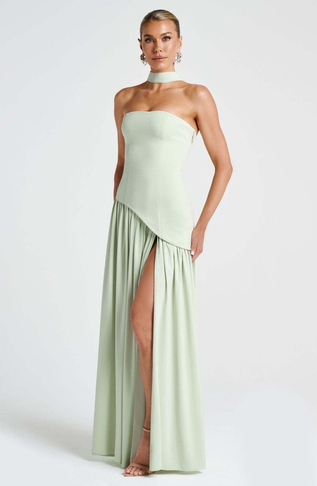 Beata – Sophisticated Long Dress