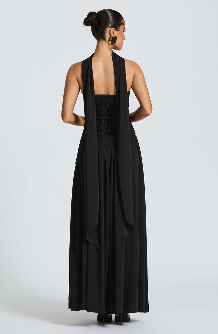 Beata – Sophisticated Long Dress