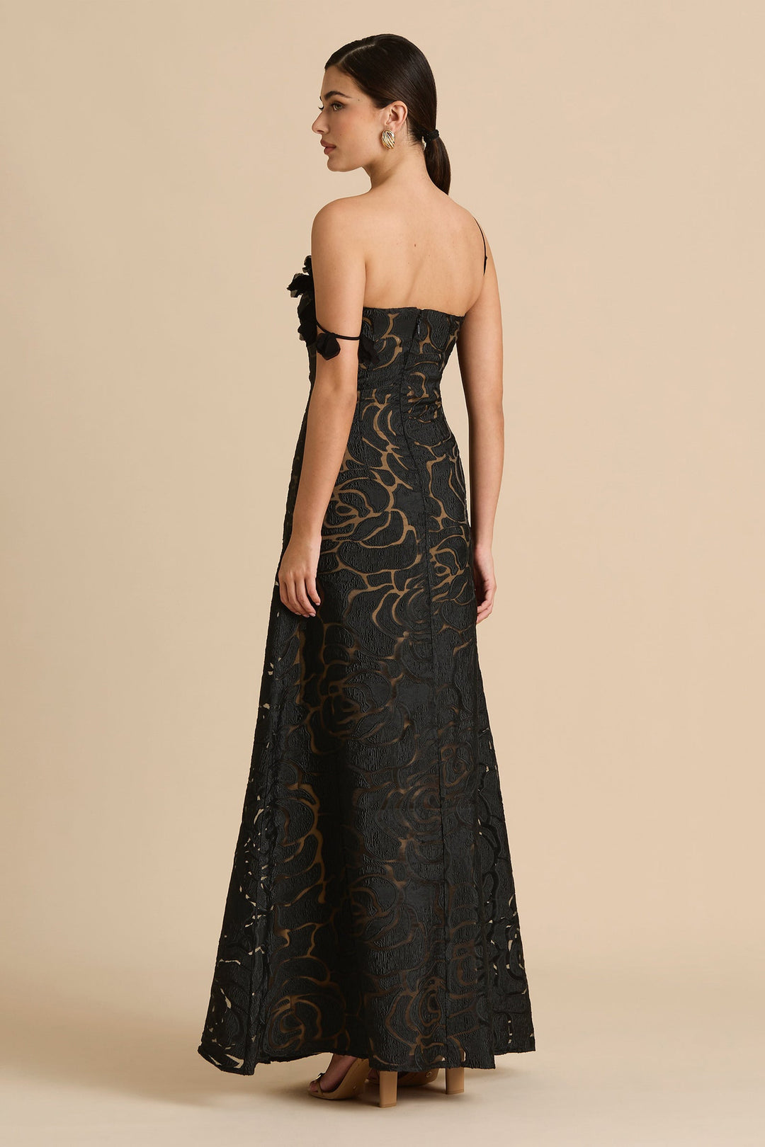 Paloma – Floral Lace Maxi Dress