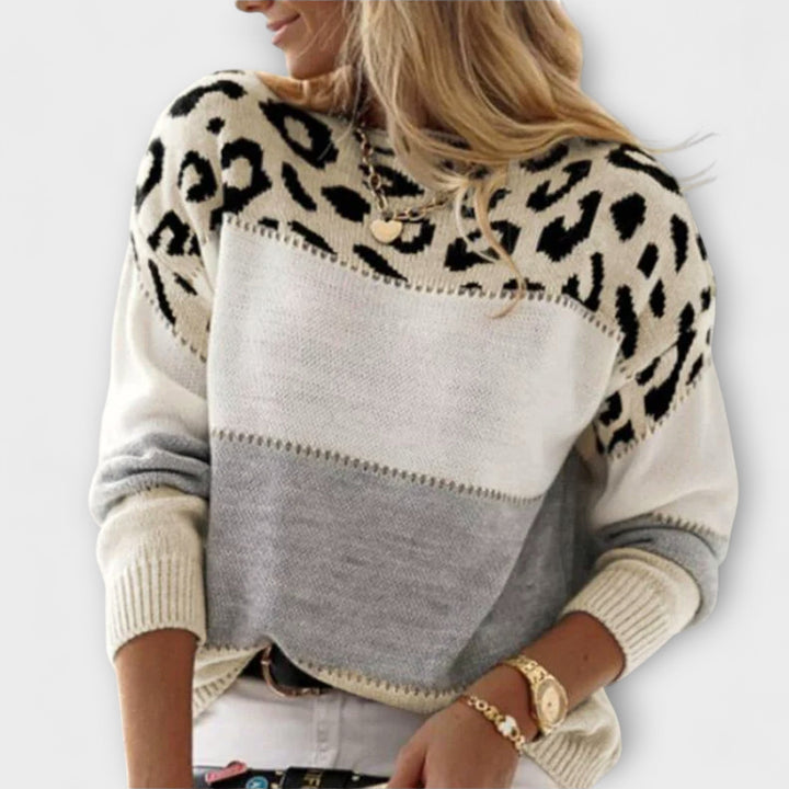Cheyenne - Elegant Knit with Animal Print