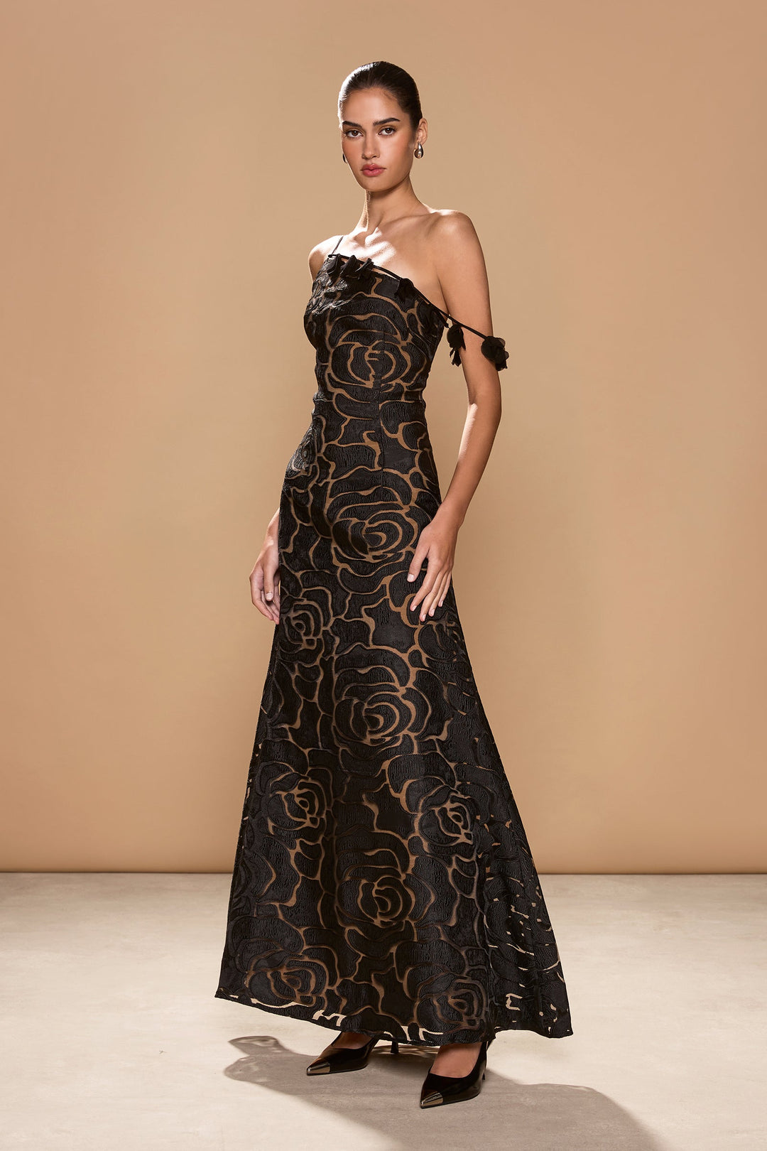 Paloma – Floral Lace Maxi Dress