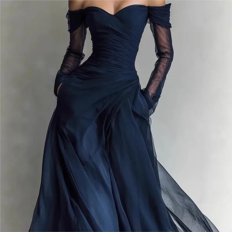 Eveliina - Long dress with bare shoulders