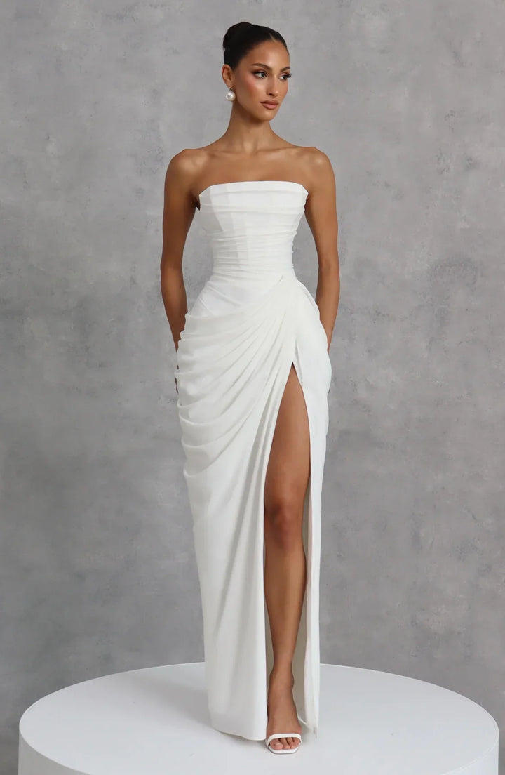 Lola - Sophisticated Draping and Elegant Presence