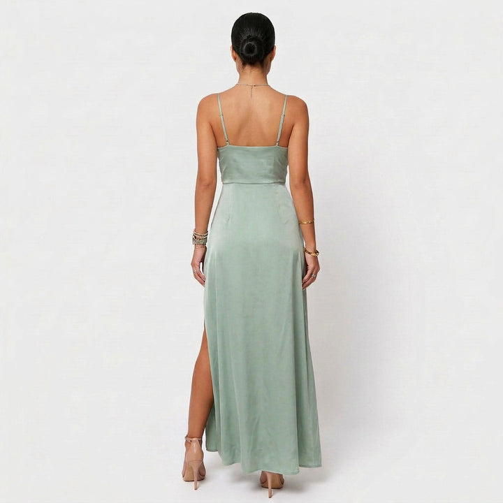Laura – Elegant Maxi Dress