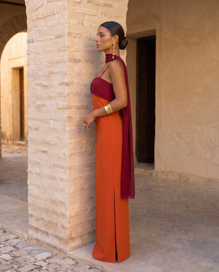 Amélia Long Dress - Sophisticated Contrast